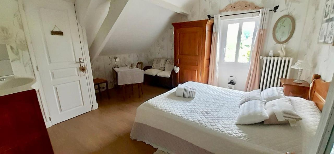 Bed and Breakfast Les Champs De Tracy La Graverie Exterior foto