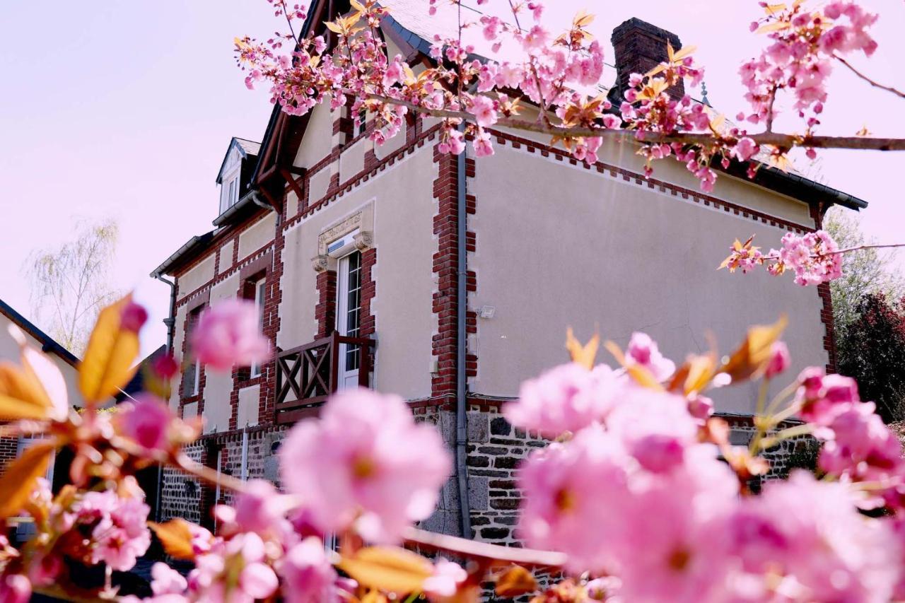 Bed and Breakfast Les Champs De Tracy La Graverie Exterior foto